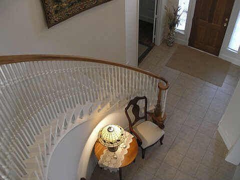 4th image of 11013 Breezewood Dr