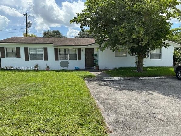 2006 SW 96th Ave