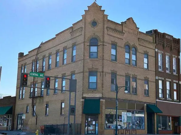 1109 Central, Renovated Historic Living!