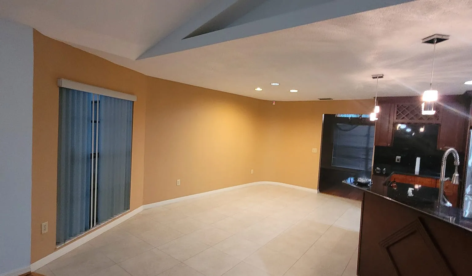 4 bed, 2.5 bath, 2787 sqft, $3,500 — Photo 4