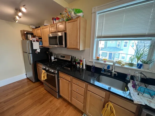 46 Lowell St #2, Somerville, MA 02143