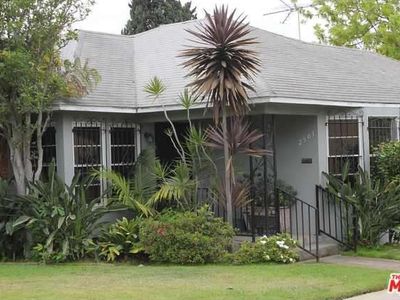 2501 12th Ave, Los Angeles, CA, 90018