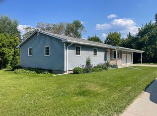 316 12th Ave NE, Devils Lake, ND 58301