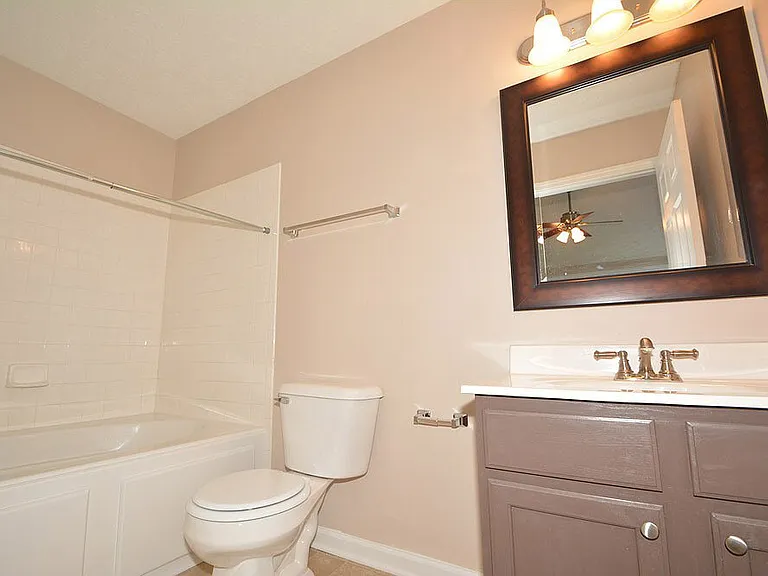 6917 Tree Top Ln — Photo 19