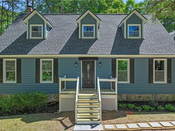 4089 Hickory Nut Dr, Douglasville, GA 30135