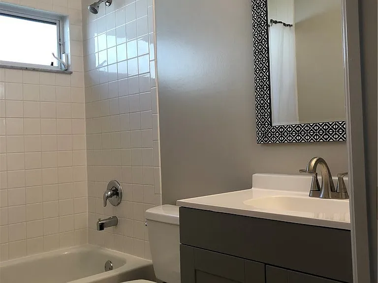 8223 Breton Cir — Photo 10