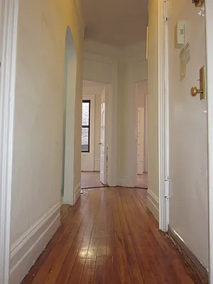 Rented by Metropolitan Equities | media 10