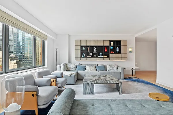 Rented by Aviram Garma, LREB | media 11