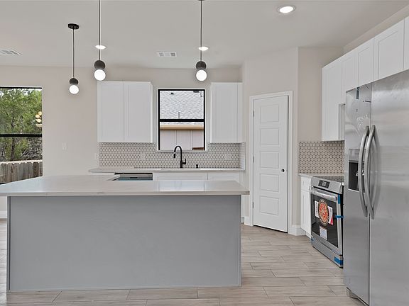 3rd image of 5700 Barkridge Dr