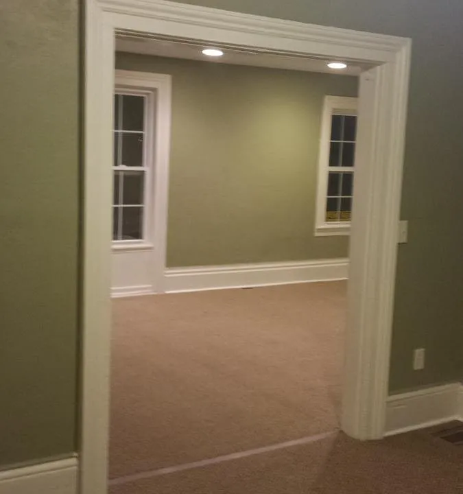304 Grand Ave NE #2