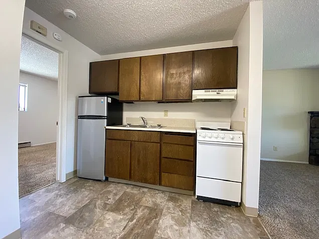 1 bed, 650 sqft, $900 — Photo 4