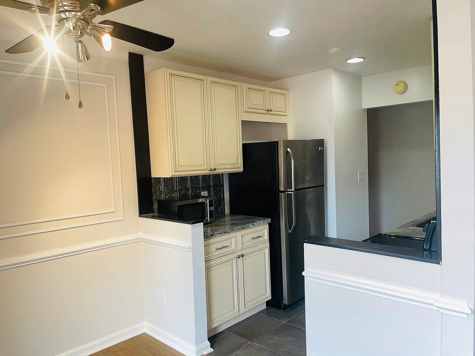 1 bed, 721 sqft, $1,750 — Photo 2