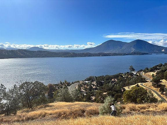 Beautiful panoramic lakeview
