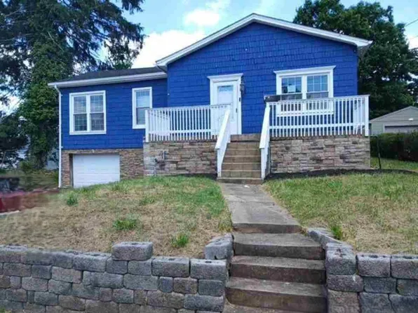 710 Jefferson Ave, Natrona Heights, PA 15065