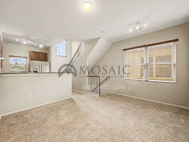 1384 S Sabino Dr — Photo 9
