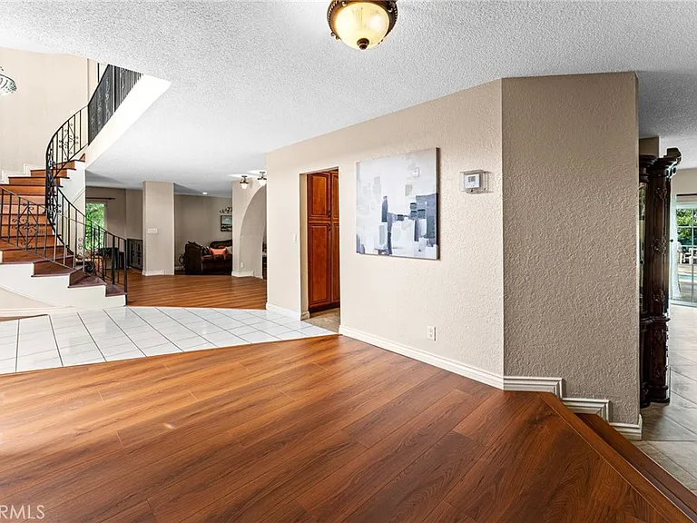 1236 E Sierra Madre Ave — Photo 11