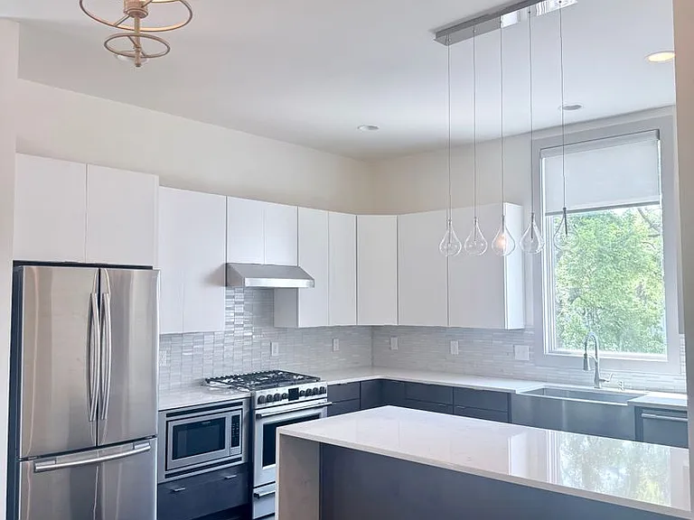 1117 Summit Ave — Photo 23