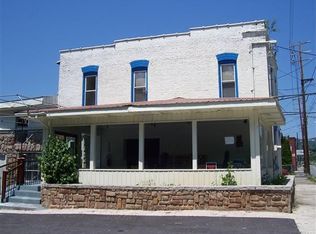 114 W Olive St, Scranton, PA 18508