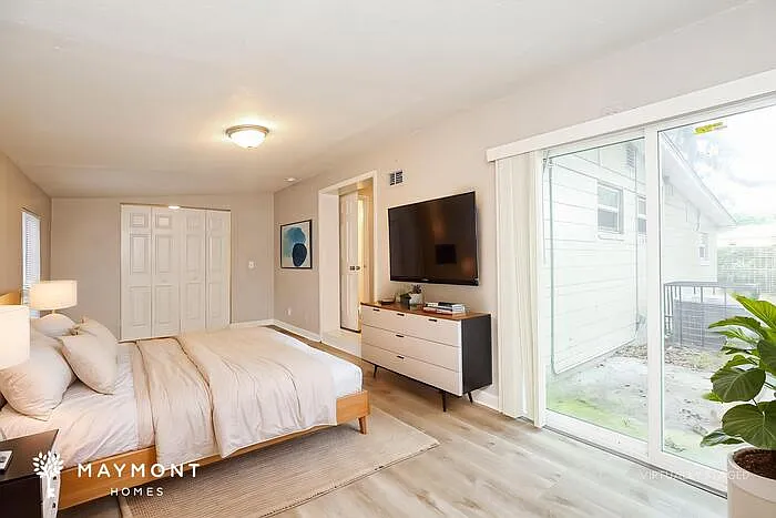 260 Lee Dr — Photo 11