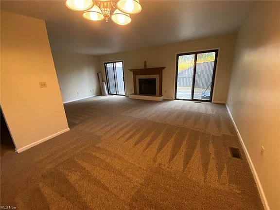5th image of 288 Millcreek Dr