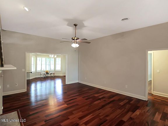 5th image of 14 Parkview Rd