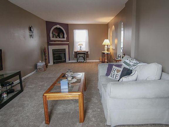 4th image of 1693 Milington Way