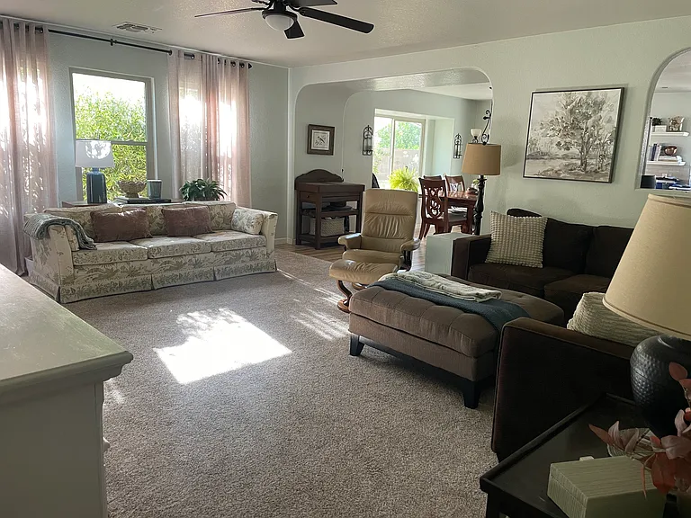 454 W Midland Ln — Photo 17