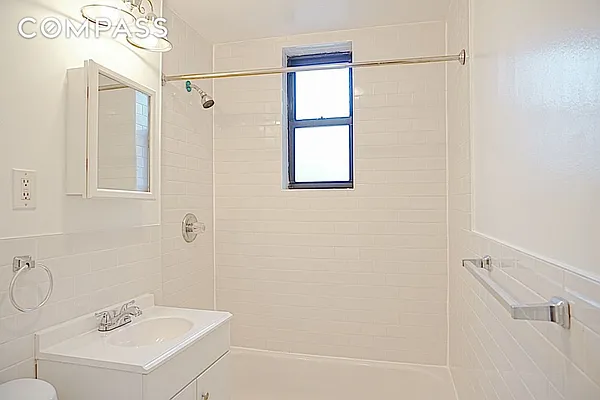 Rented by Compass | media 7