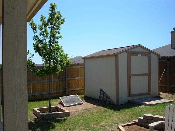 2nd image of 6609 Tierra Dr
