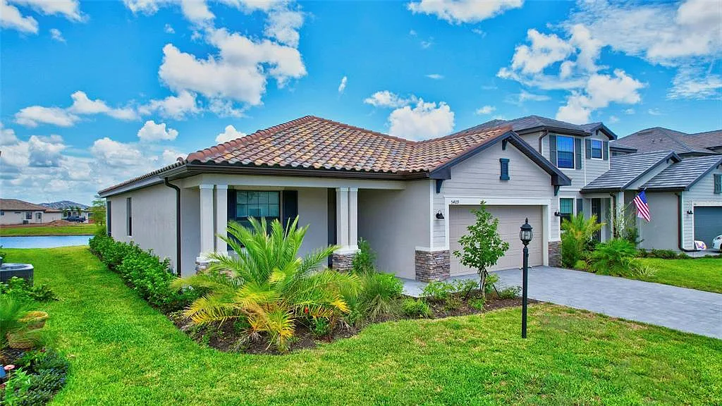 3 bed, 3.0 bath, 1849 sqft, $3,500 — Photo 1