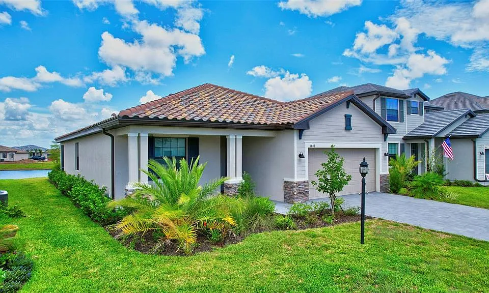 5409 Coral Reef Way