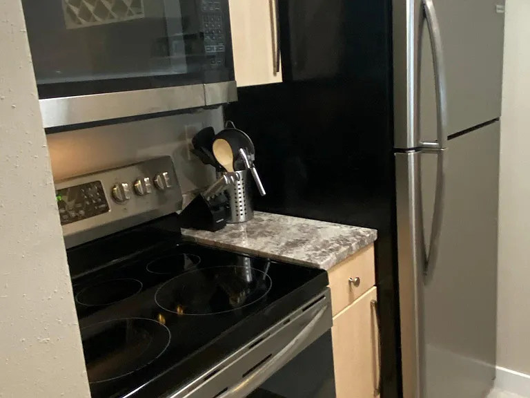 2201 N Garrett Ave #204 — Photo 8