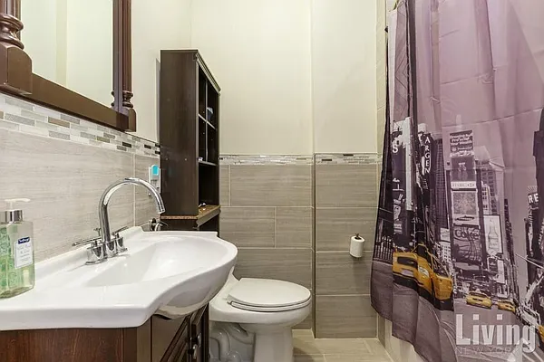Rented by Living New York | media 42