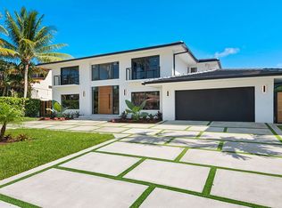 3320 NE 165th St, North Miami Beach, FL 33160