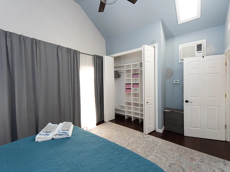 4731 Beach 47 St #2 — Photo 64