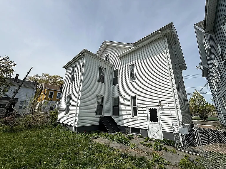 180 Portsea St #1 — Photo 15