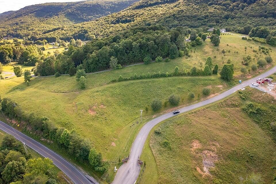 1st image of 29 Escape Dr Unit 29