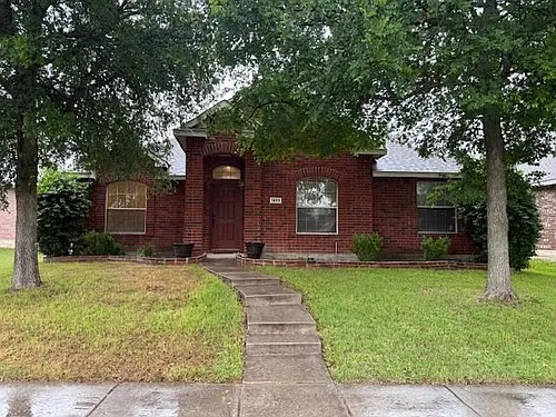1503 Heather Brook Dr Photo 1