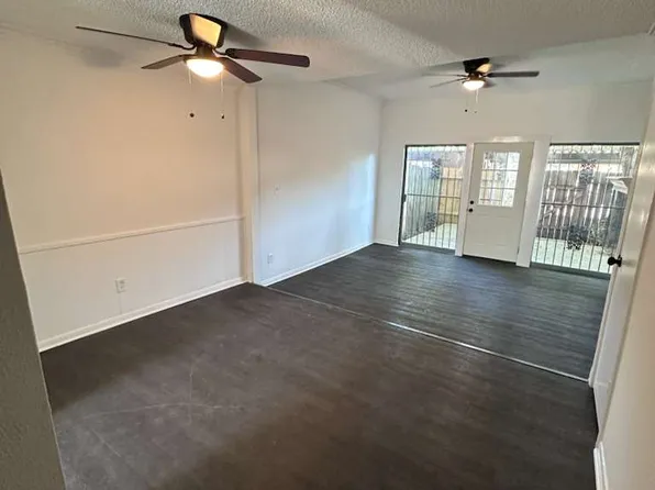 7700 Creekbend Dr, Houston, TX