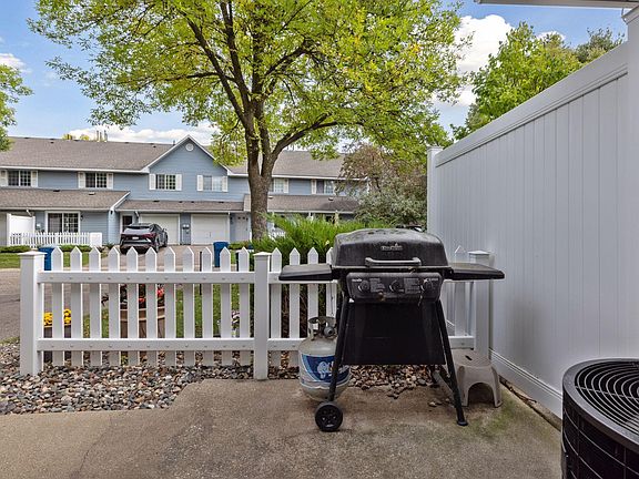 5th image of 2600 Lockwood Dr