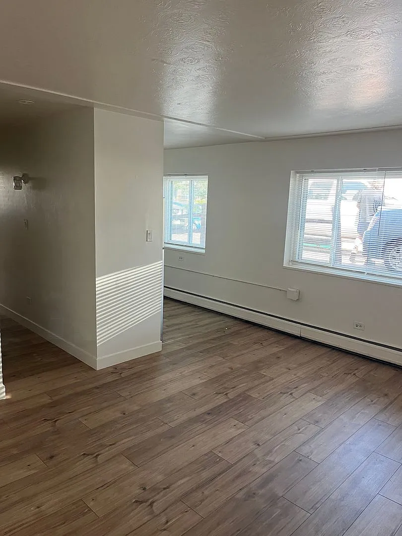3650 S Lincoln St — Photo 2
