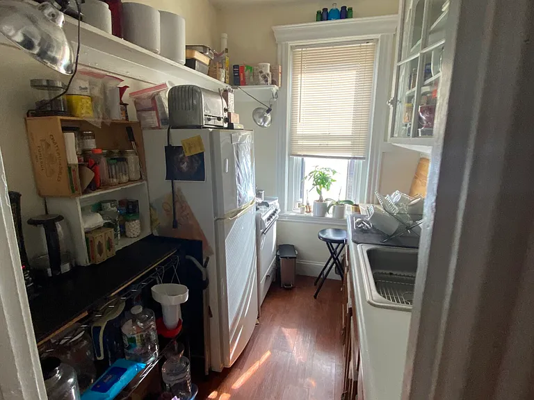 352 Riverway #23 — Photo 5