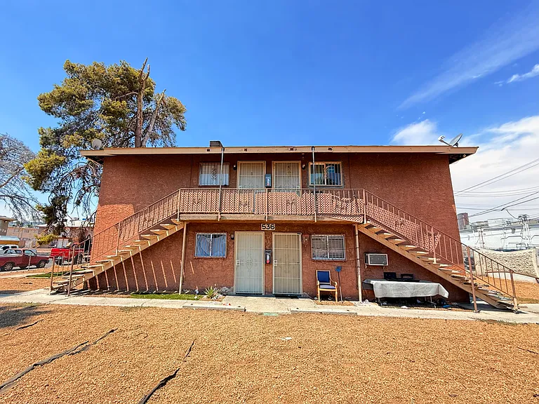 536 North Cir #C3 — Photo 13