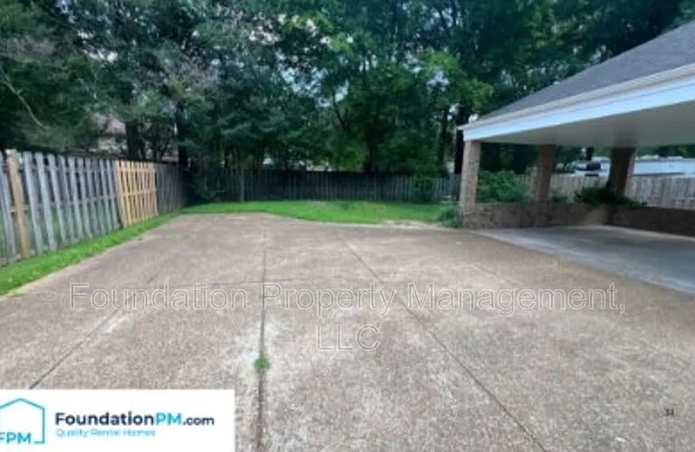 2608 Abercorn Cv — Photo 19
