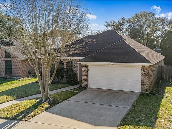 3rd image of 223 Spur Dr