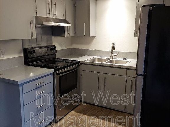 4th image of 3408 E 18th St APT M