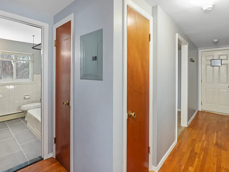 11 Brookwood Ln #24 — Photo 11