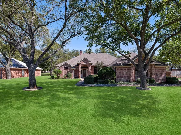 9003 Hickory Hill Dr, Granbury, TX 76049