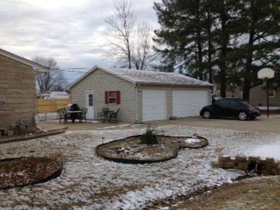 3rd image of 1195 Taylor Ave