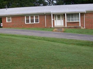 314 N Mart St, Morganfield, KY 42437